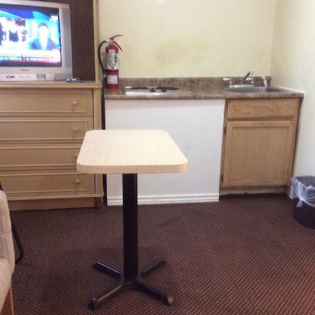 Palace Inn Motel Sarnia Εξωτερικό φωτογραφία