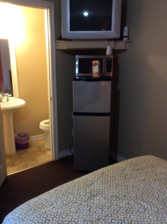 Palace Inn Motel Sarnia Εξωτερικό φωτογραφία