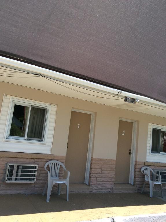 Palace Inn Motel Sarnia Εξωτερικό φωτογραφία