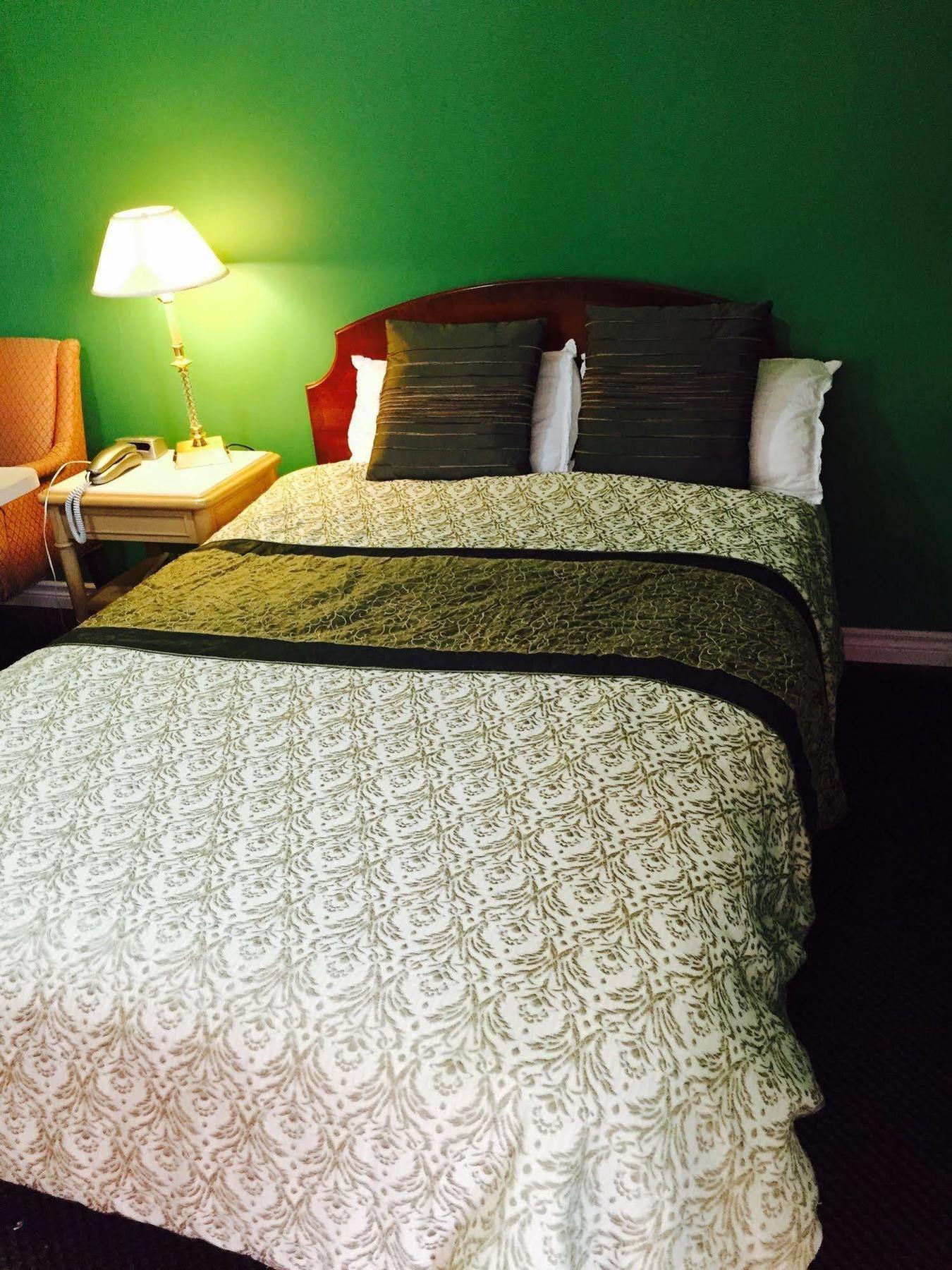 Palace Inn Motel Sarnia Εξωτερικό φωτογραφία